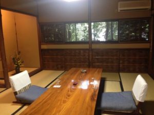 山の茶屋