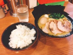 横浜家系ラーメン 代々木商店