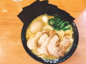 横浜家系ラーメン 代々木商店
