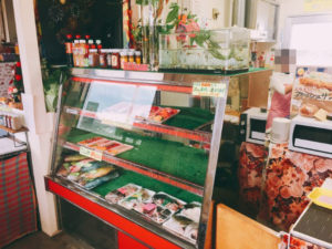 奥武島いまいゆ市場 嶺井鮮魚店