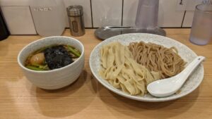 麺や 麦ゑ紋（ムギエモン）