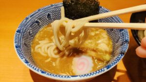 六厘舍