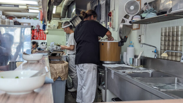 横浜家系ラーメン 武蔵家 中野本店