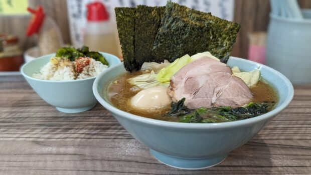 横浜家系ラーメン 武蔵家 中野本店