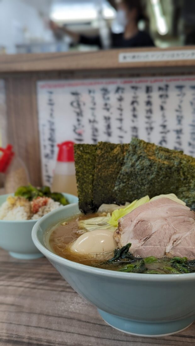 横浜家系ラーメン 武蔵家 中野本店